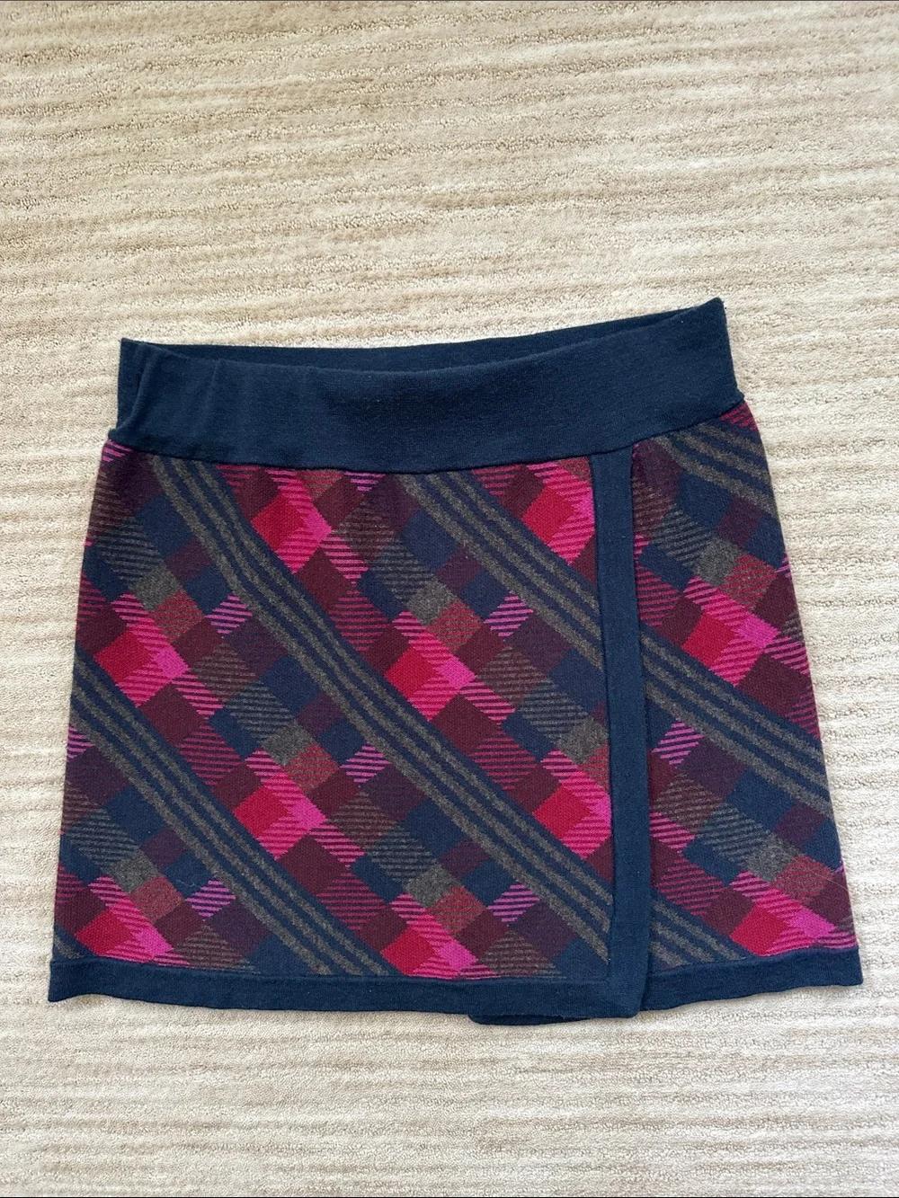 Title Nine Merino Wool That's a Wrap' Plaid Mini Skirt Blue Pink Plaid Sz Medium